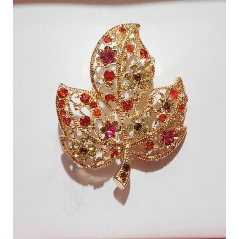 Vintage GoldTone‎ LEAF Multicolor Stones Very Detailed Pendant Brooch